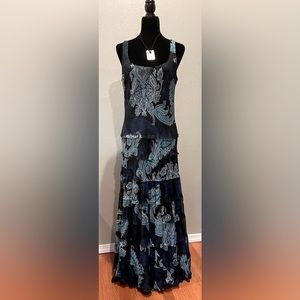 Jones of New York dress size 16 navy and turquoise, paisley sleeveless, maxi